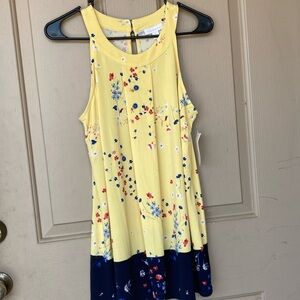 Charter club NWT women’s yellow floral blouse size medium bright, and cheerful